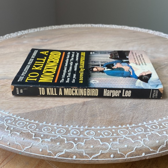 Vintage 1960 Edition of To Kill A Mockingbird by Harper Lee Paperback Book - Picture 4 of 5